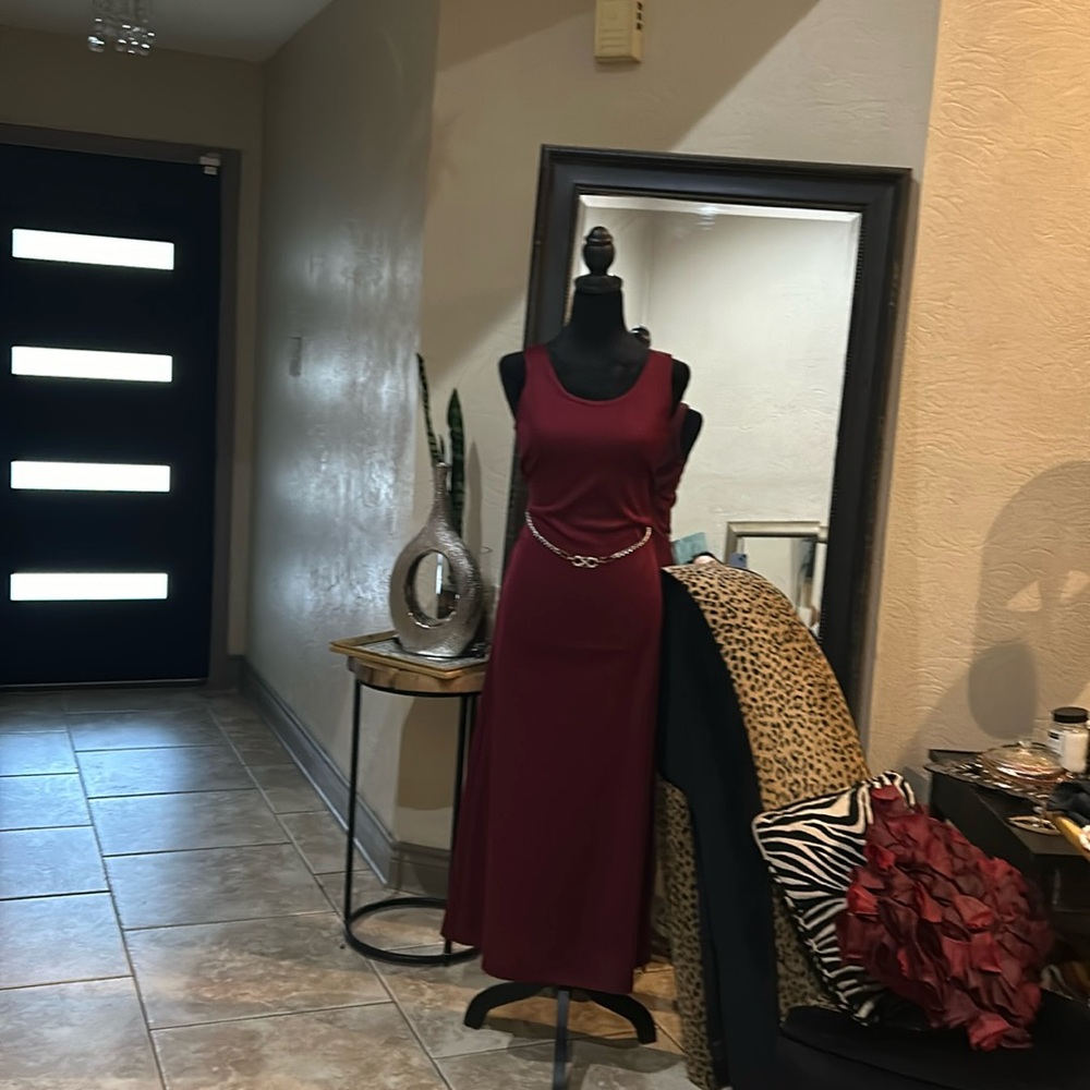 Vintage BETSY’S THINGS Burgundy dress